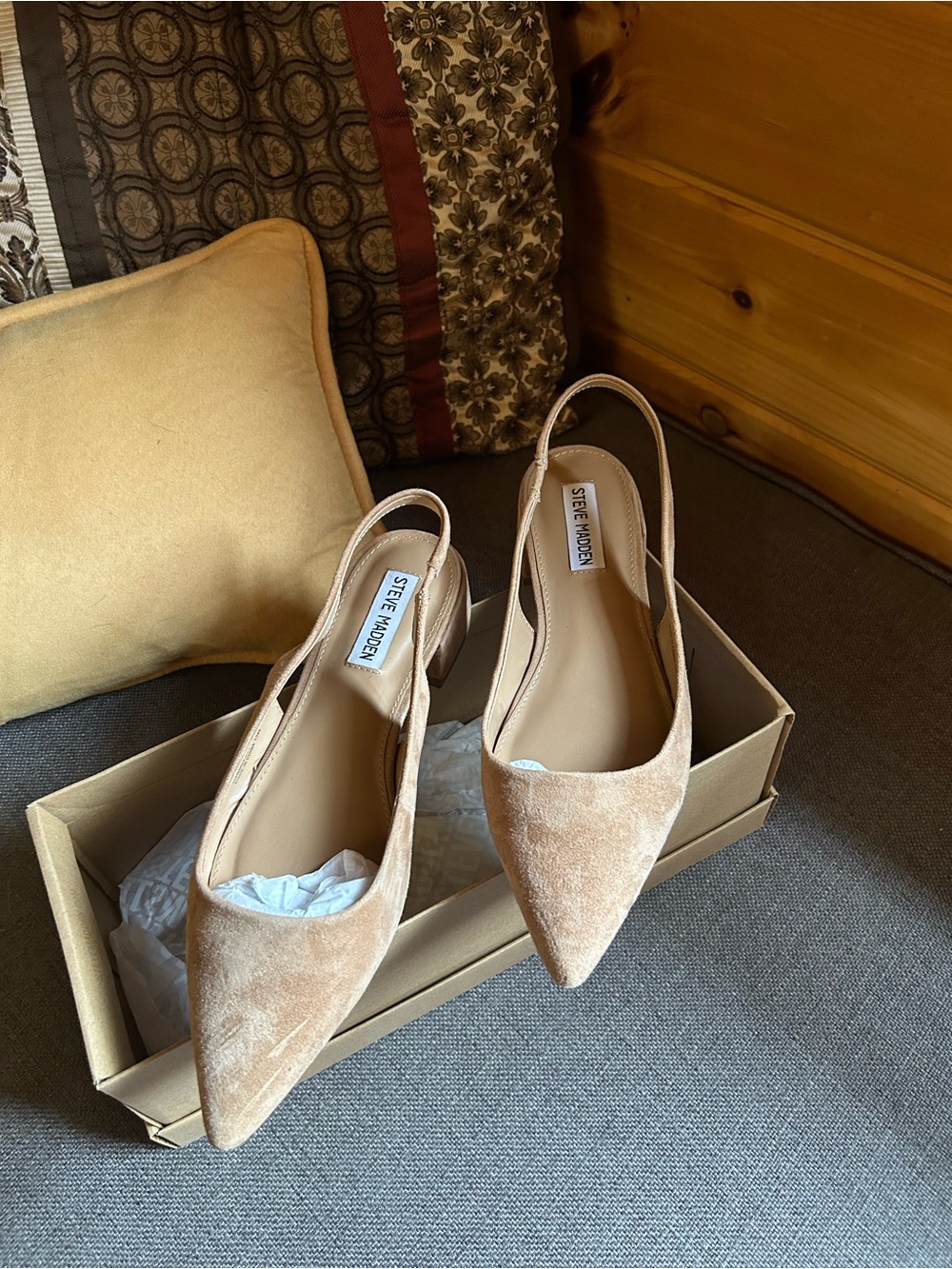 Steve Madden Tan Suede Pointed Slingback Mules
